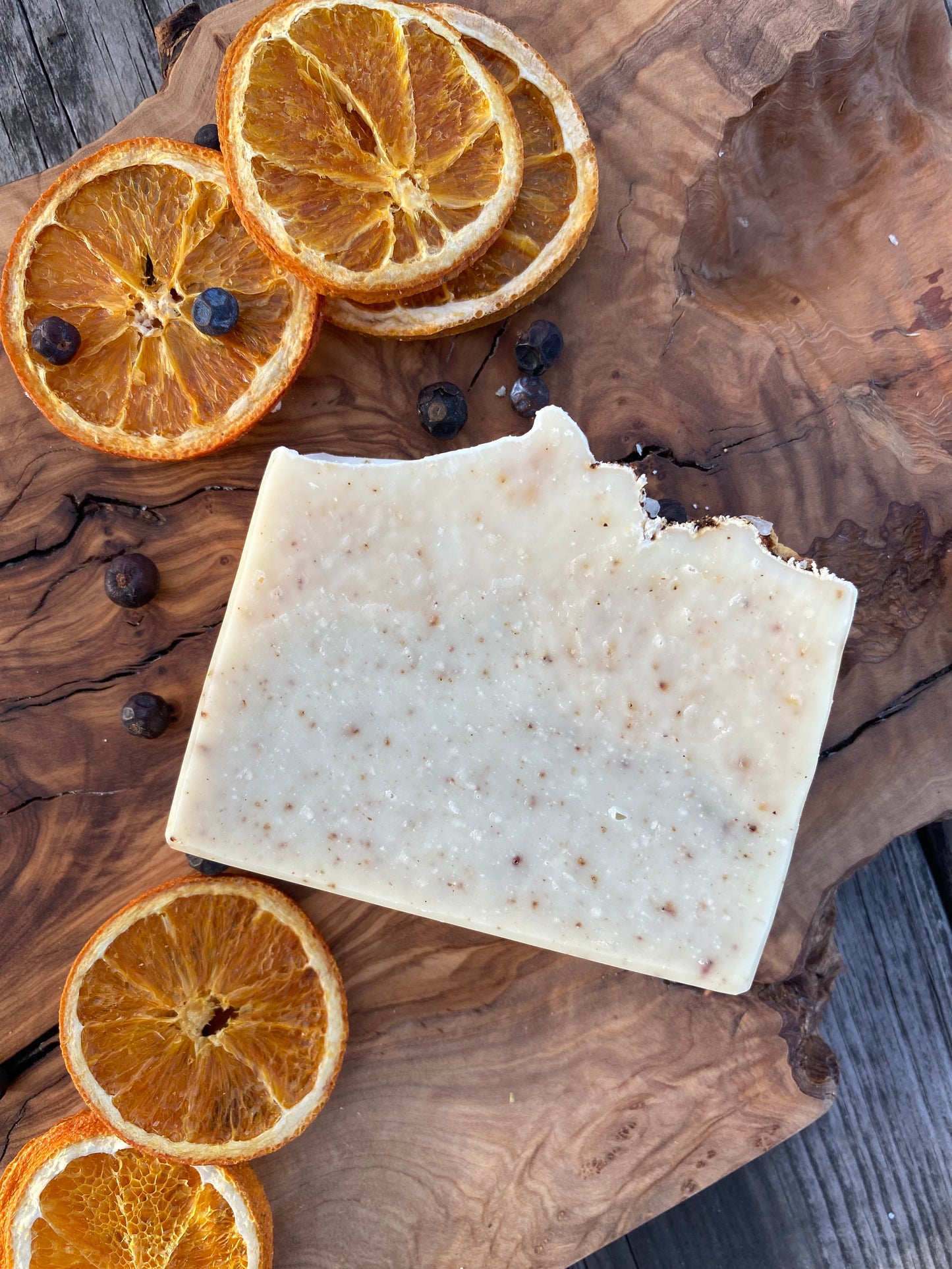 Juniper Berry & Orange Exfoliating Large Bar Soap